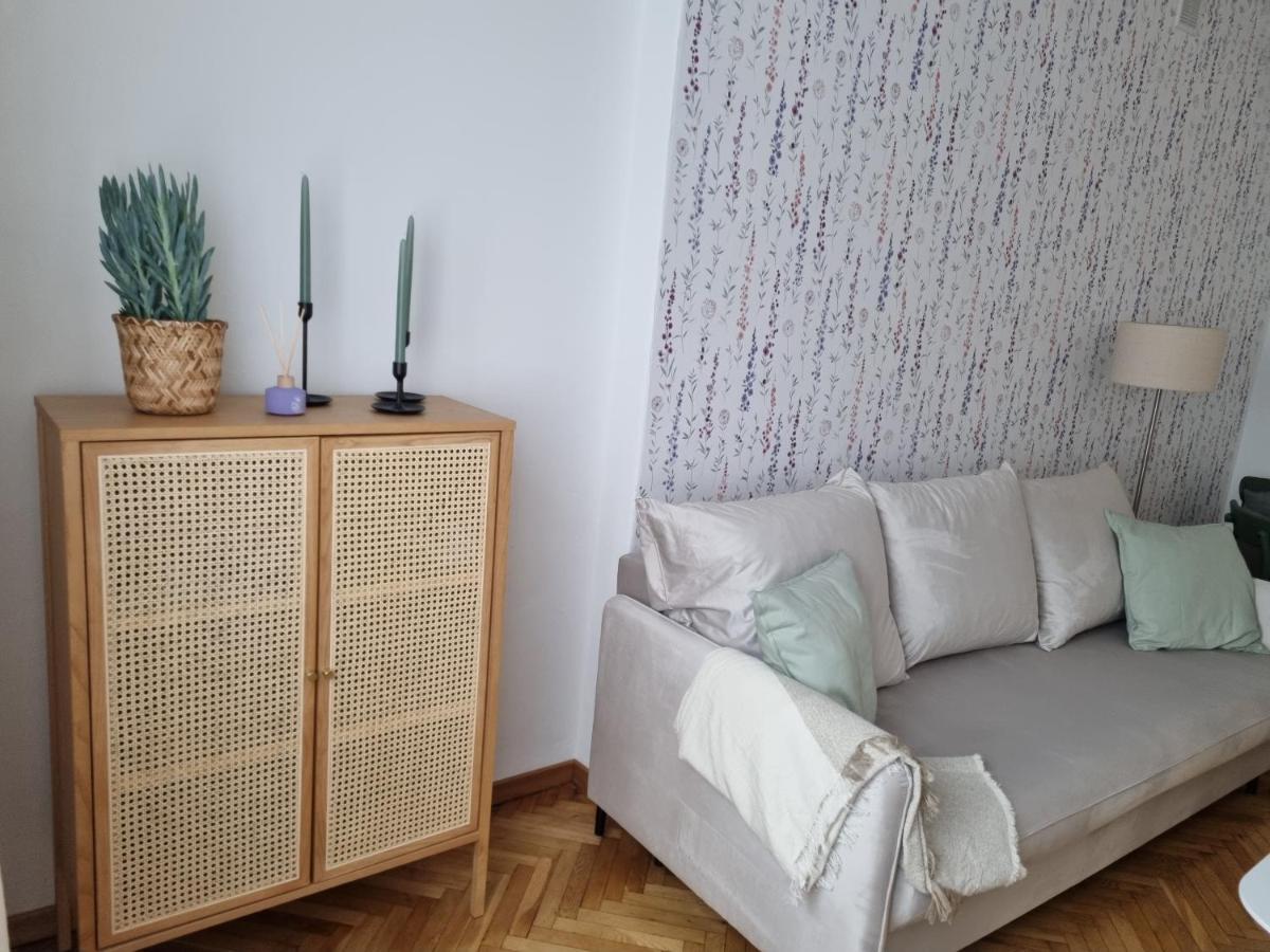 Na Zeromskiego Apartment *