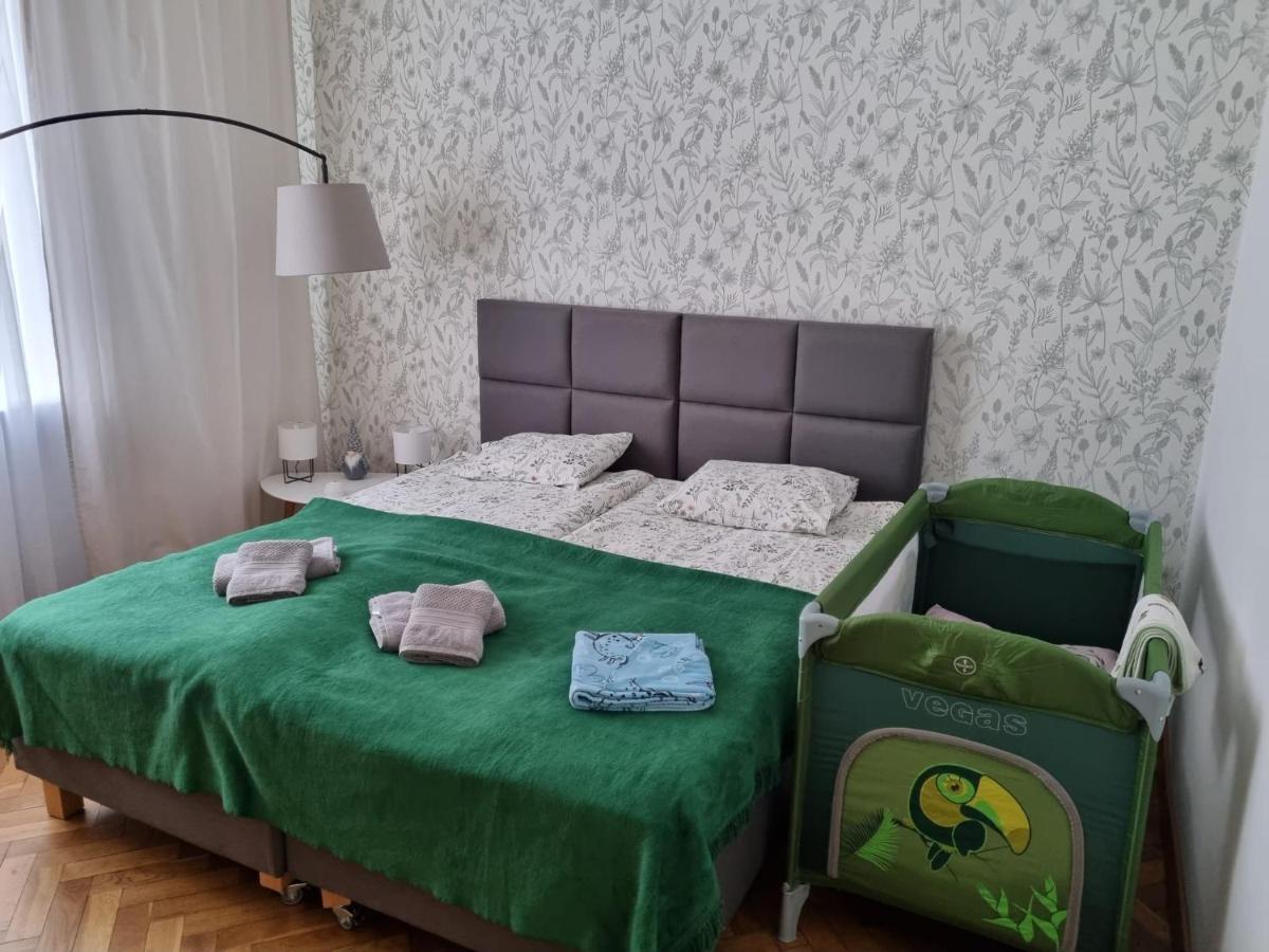 Na Zeromskiego Apartment *